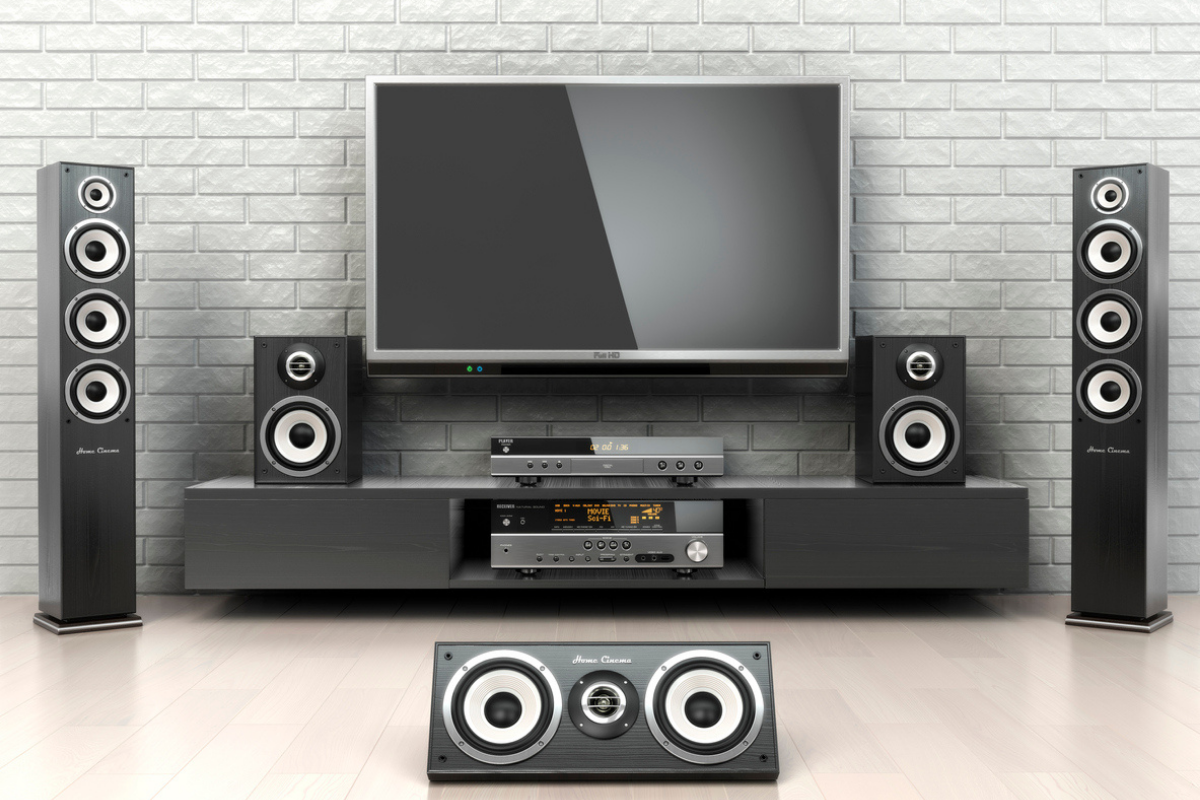 Home cinema o barra de sonido: cuál es mejor para el televisor