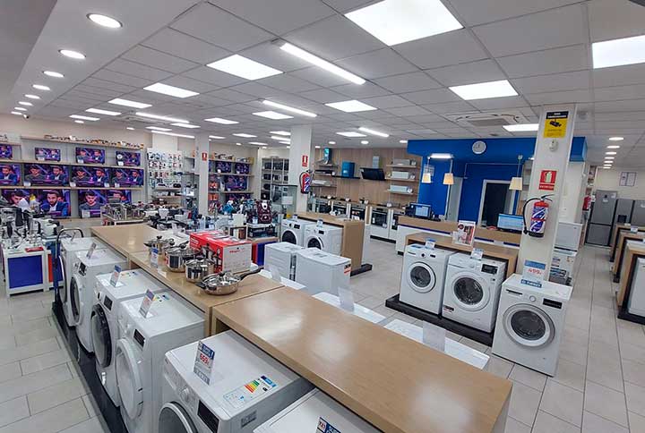 estudiar Agnes Gray apelación Tienda Tien21 Vallecas en Madrid | Tien21.es